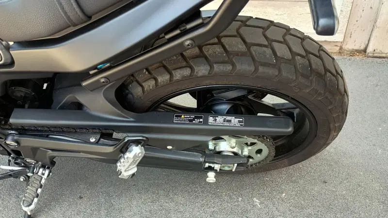 Benelli Leoncino 800 (2022 - 26) (4)