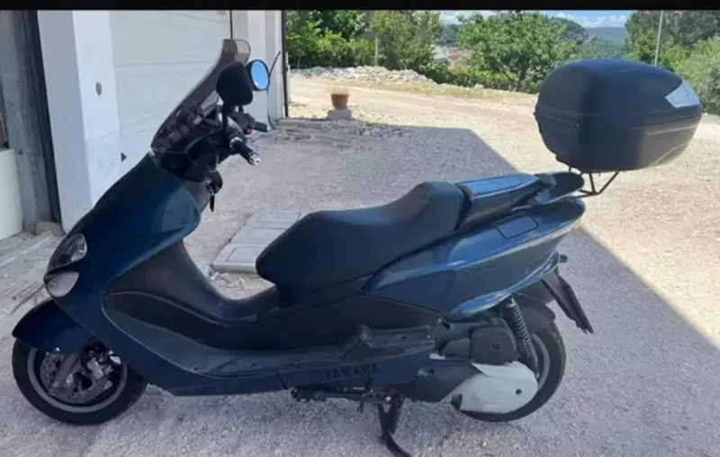 Yamaha Majesty 125 (2000 - 06) (3)