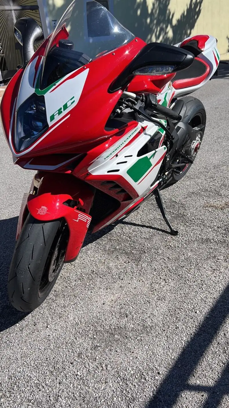 MV Agusta F3 800 RC (2022 - 25) (2)