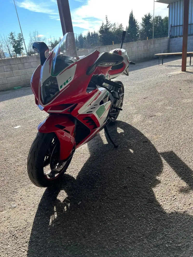 MV Agusta F3 800 RC (2022 - 25) (5)