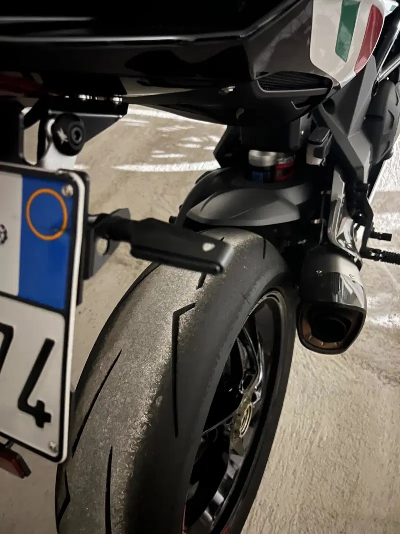 MV Agusta F3 800 RC (2022 - 25) (15)