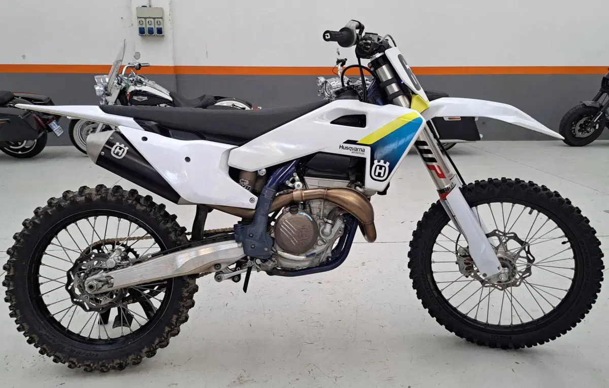 Husqvarna FC 250 (2025)