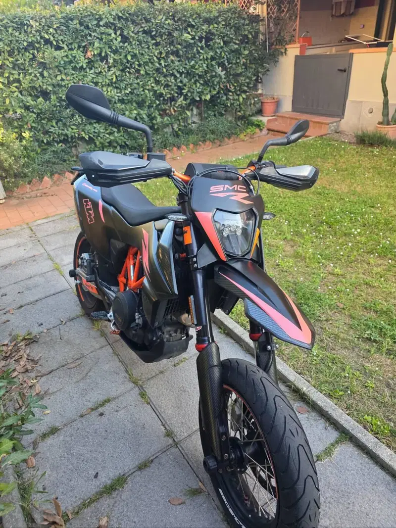 KTM 690 SMC R (2019 - 20) (2)