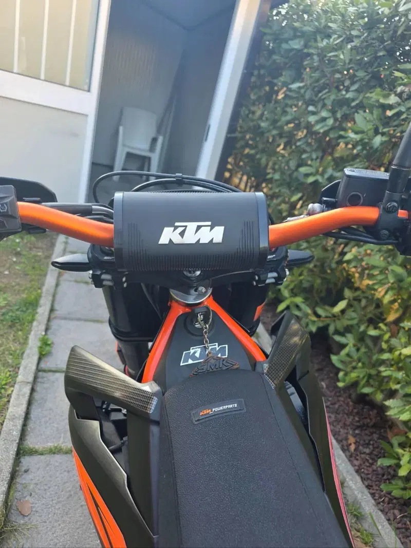 KTM 690 SMC R (2019 - 20) (3)