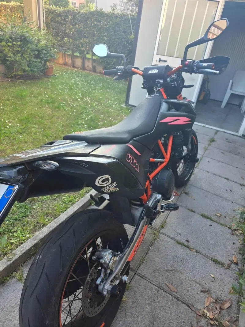 KTM 690 SMC R (2019 - 20) (6)