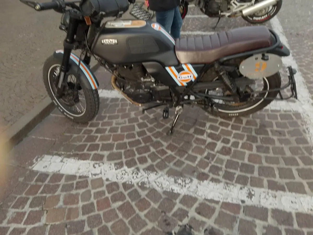Brixton Motorcycles Glanville 250 X (2018 - 19) (5)