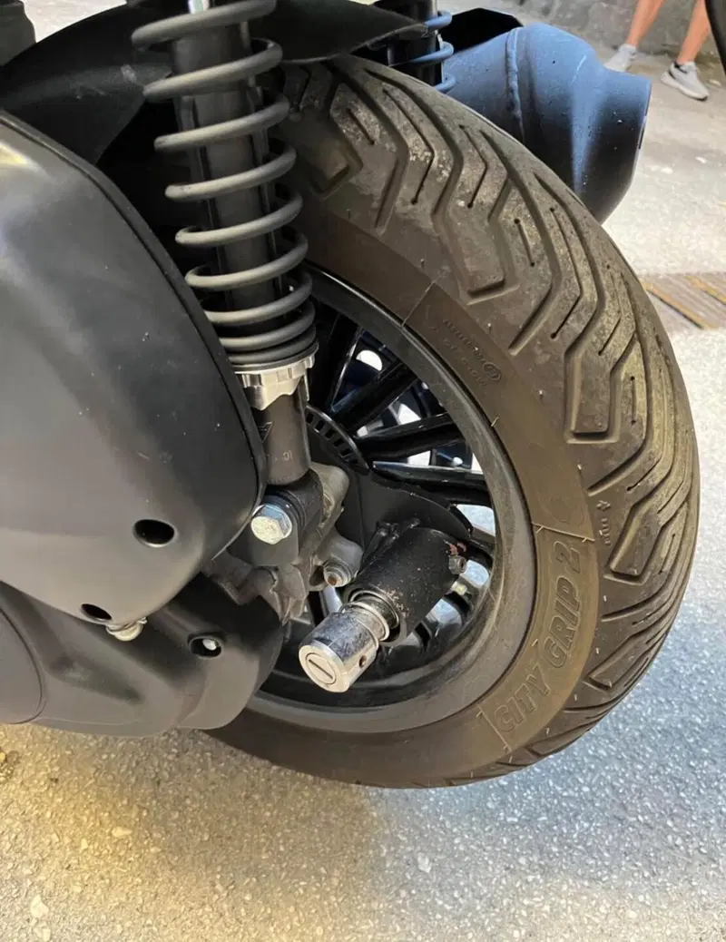 Piaggio Beverly 300 S i.e. ABS-ASR (2016 - 20) (4)