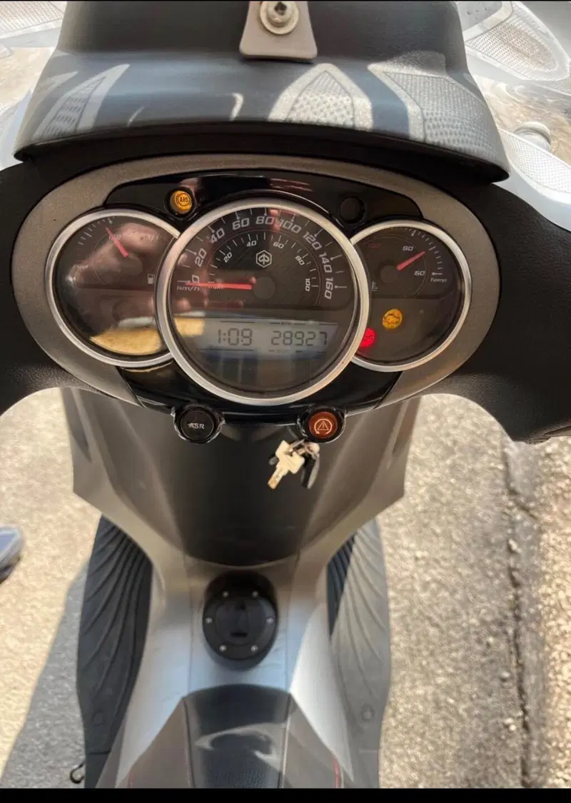 Piaggio Beverly 300 S i.e. ABS-ASR (2016 - 20) (5)