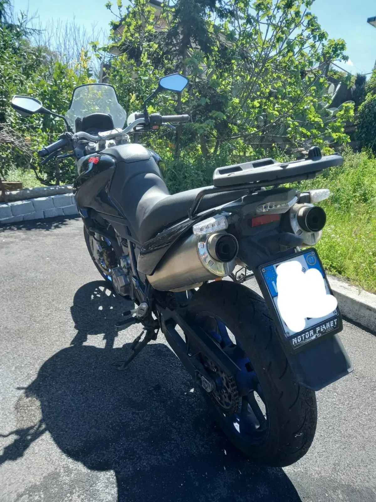 Aprilia Pegaso 650 Strada (2005 - 11) (2)