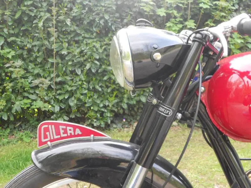 Gilera 150 Sport (7)