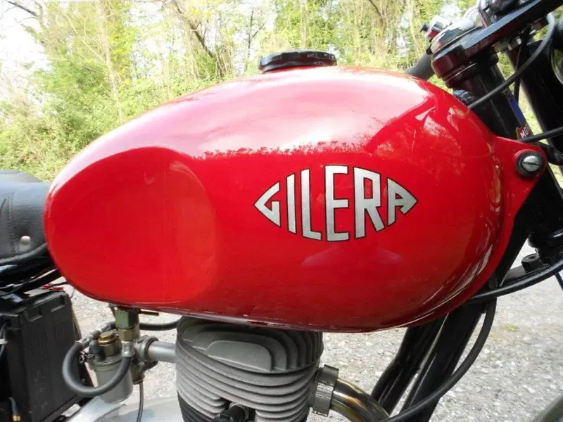 Gilera 150 Sport (10)