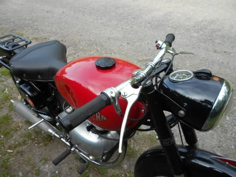 Gilera 150 Sport (16)