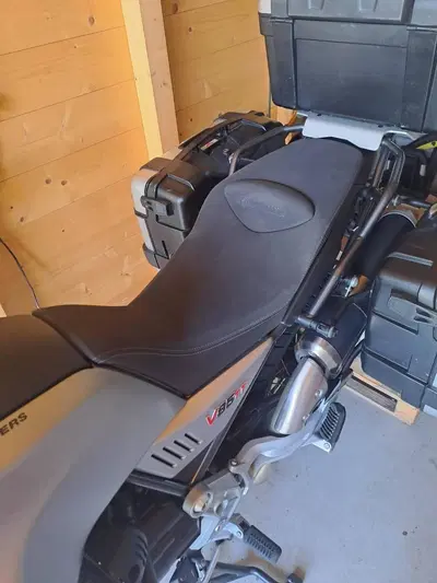 sella ribassata guzzi V85tt Moto Guzzi