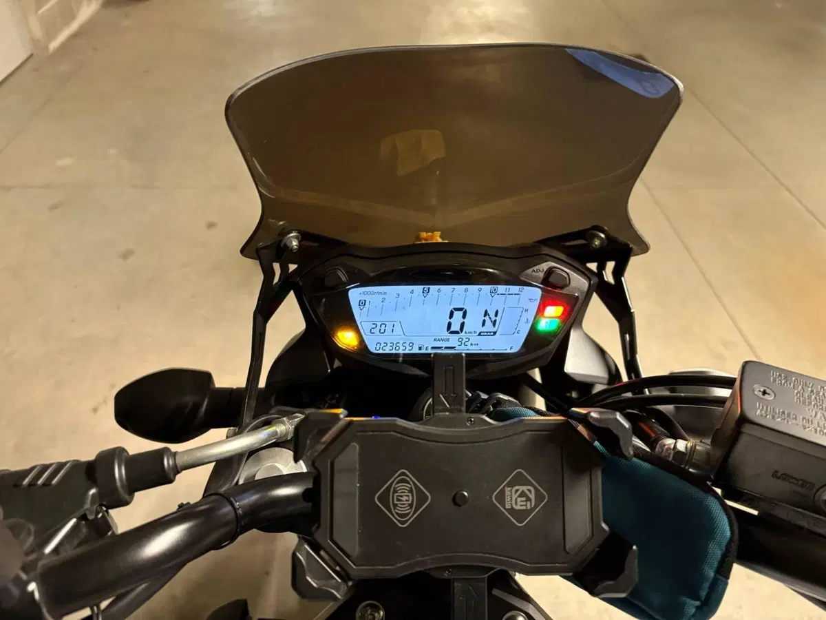 Suzuki SV 650 (2016 - 20) (7)