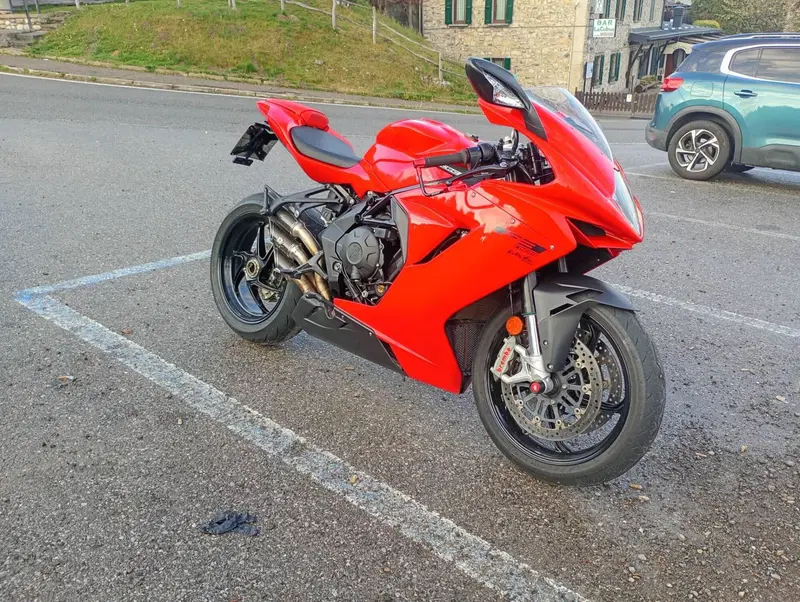 MV Agusta F3 800 Rosso (2021 - 23) (13)