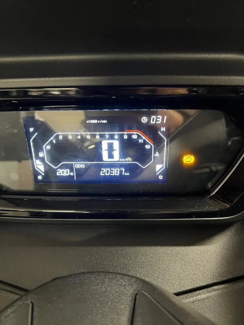 Yamaha X-Max 300 (2021 - 24) (7)