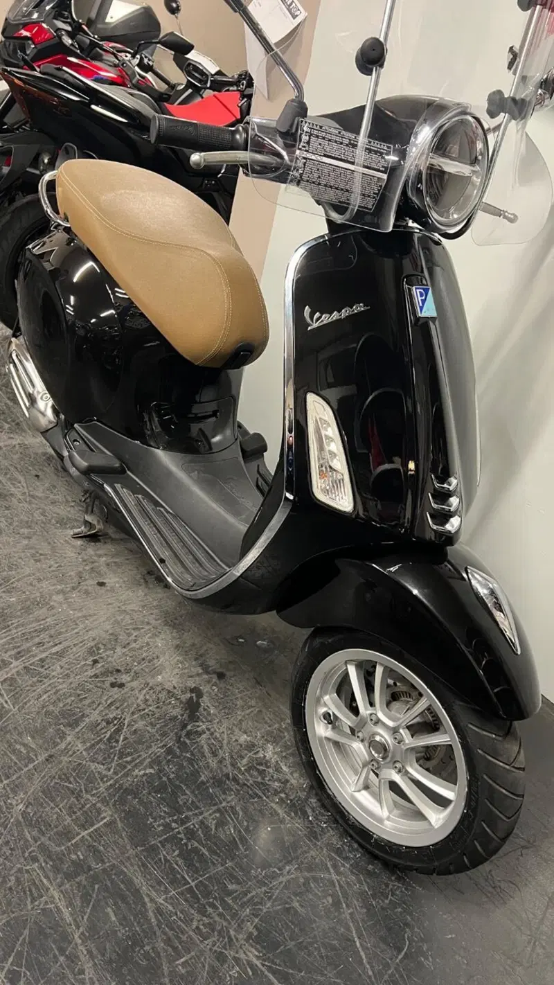 Vespa Primavera 125 (2021 - 23) (10)