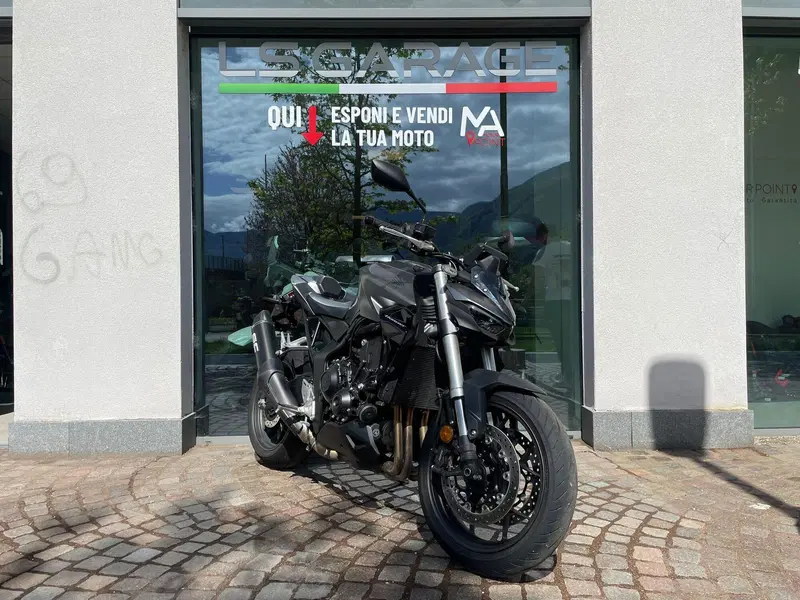 Honda CB 1000 Hornet (2025 - 26) (3)