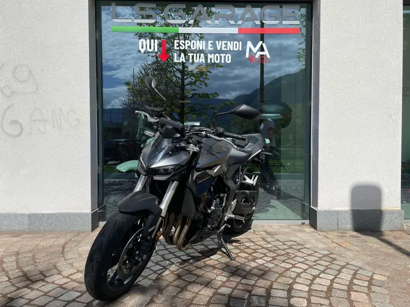 Honda CB 1000 Hornet (2025 - 26) (4)