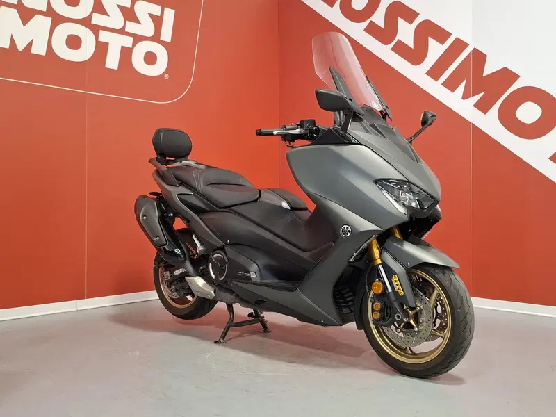 Yamaha T-Max 560 Tech Max (2021)