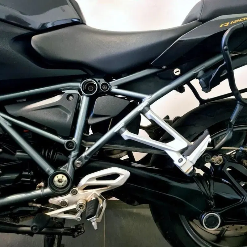 Bmw R 1200 R (2015 - 16) (12)