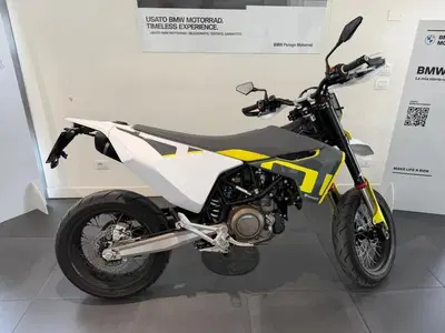 Husqvarna 701 Supermoto (2021) usata