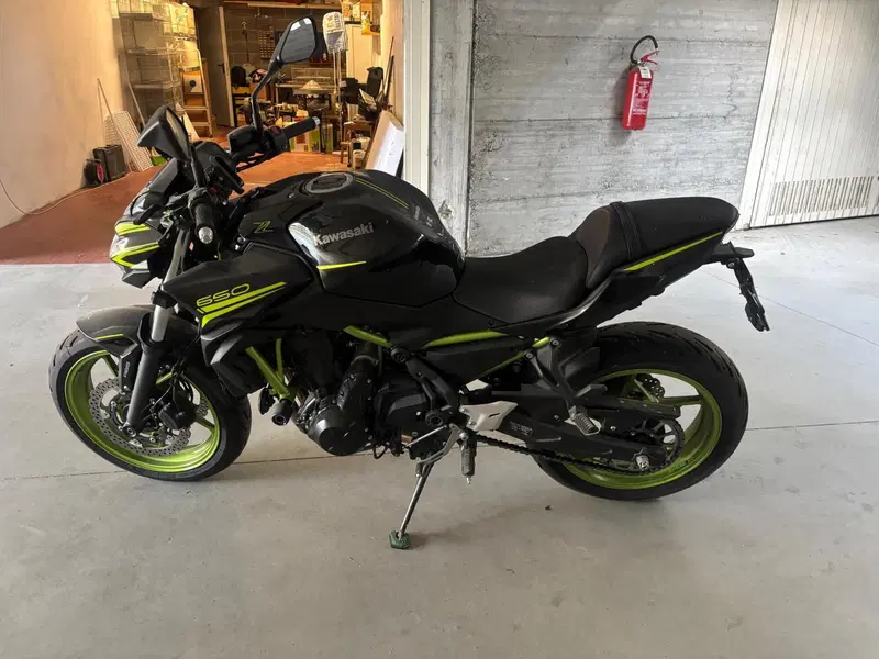 Kawasaki Z 650 (2021 - 24) (4)