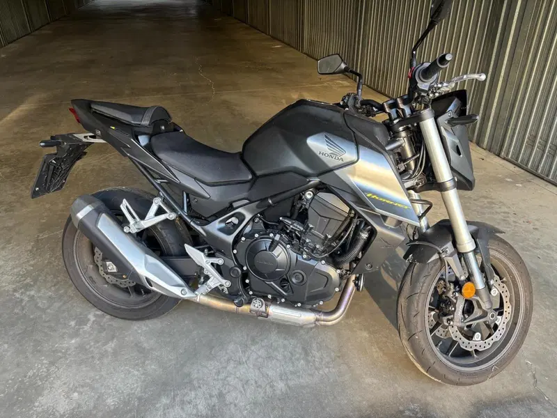 Honda CB 750 Hornet (2023 - 24) (6)