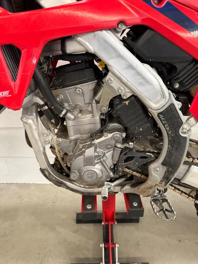 Honda CRF 250R (2022) (7)
