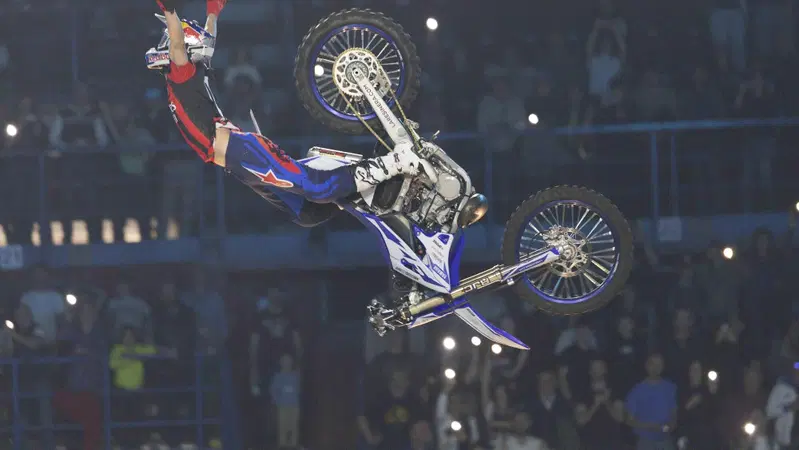 Il freestyle internazionale conquista Milano, Masters of Dirt registra 20.000 presenze