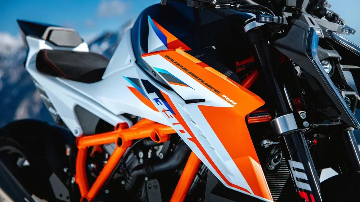 KTM 1390 Super Duke R 1390 Super Duke RR (2026) (8)