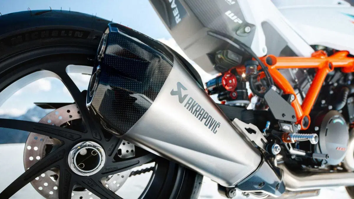 KTM 1390 Super Duke R 1390 Super Duke RR (2026) (10)