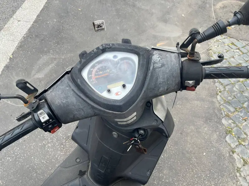 Kymco Agility 150 R16 (5)