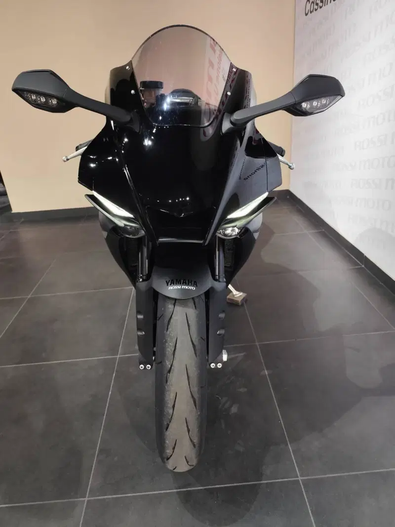 Yamaha YZF R1 (2020 - 25) (5)