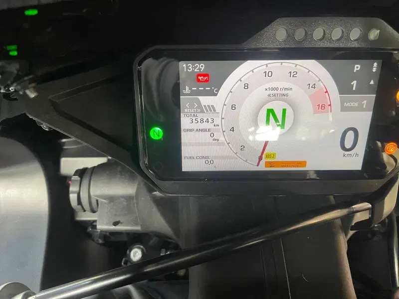 Honda CBR 1000 RR-R Fireblade (2020 - 21) (6)