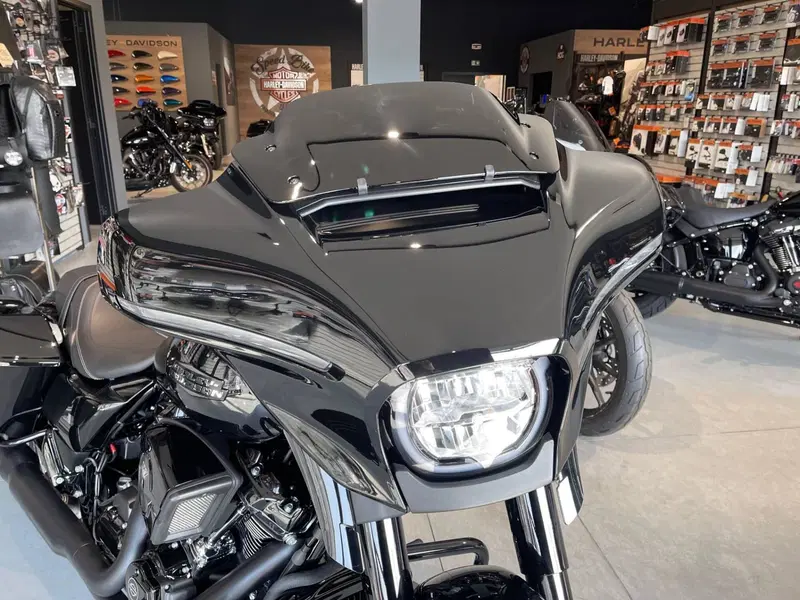 Harley-Davidson Street Glide (2024 - 26) (4)