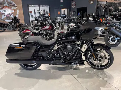 Harley-Davidson Road Glide (2024 - 26) nuova