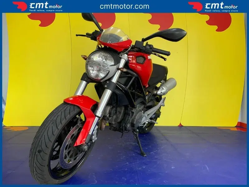 Ducati Monster 696 (2008 - 13) (4)