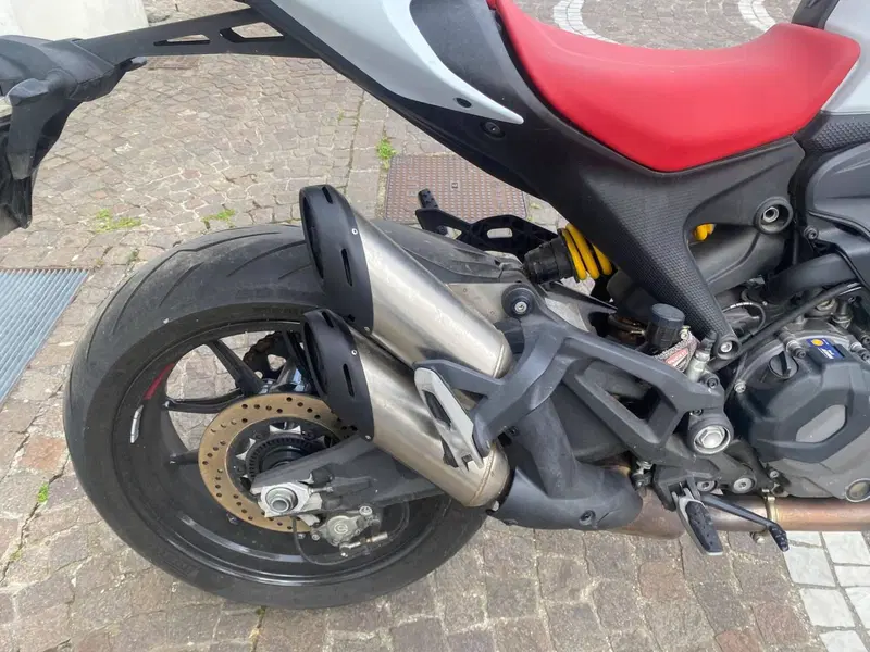 Ducati Monster 937 + (2021 - 25) (9)