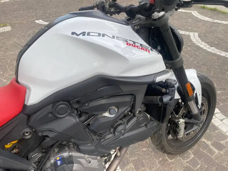 Ducati Monster 937 + (2021 - 25) (5)