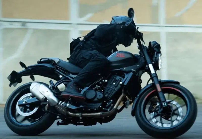 Royal Enfield Guerrilla 450 (2024 - 26) (2)