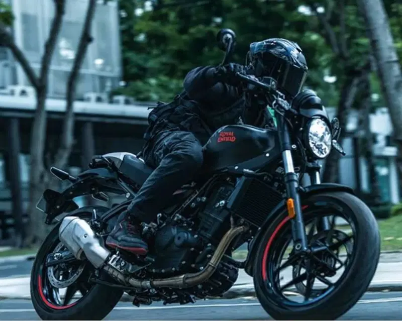Royal Enfield Guerrilla 450 (2024 - 26) (3)