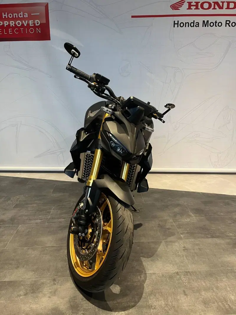 Honda CB 1000 Hornet SP (2025 - 26) (3)