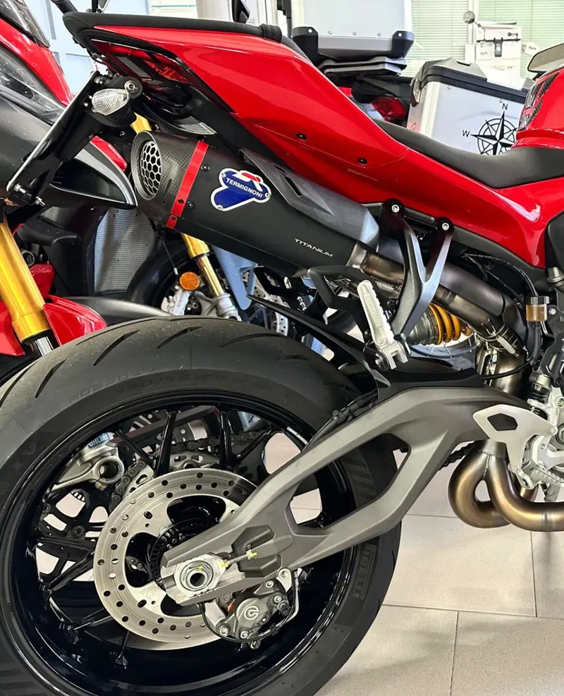 Ducati Streetfighter V2 S (2025 - 26) (2)
