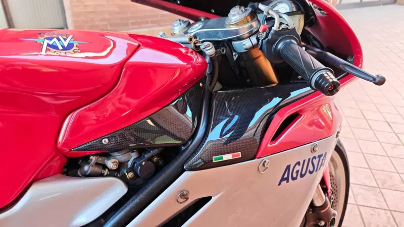 MV Agusta F4 1000 S 1+1 (2004 - 06) (7)