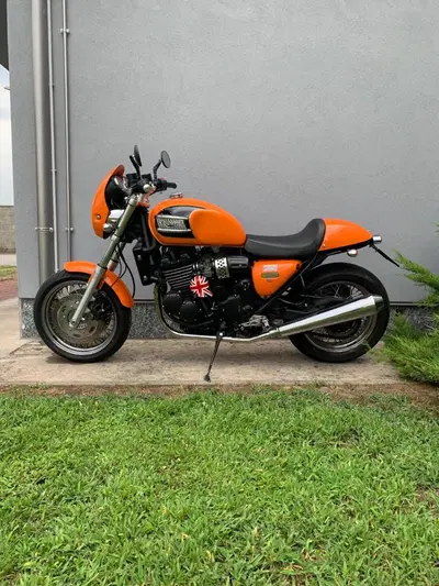 Triumph Thunderbird 900 Sport (2003 - 04) usata