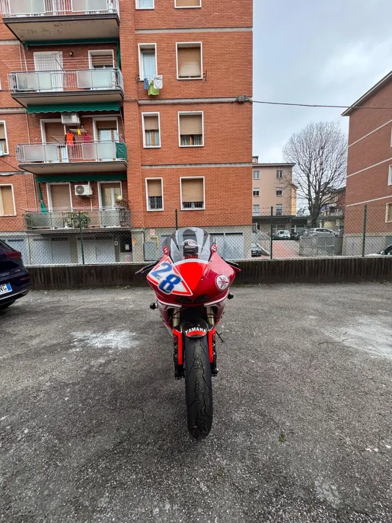 Yamaha YZF R6 (2005) (4)