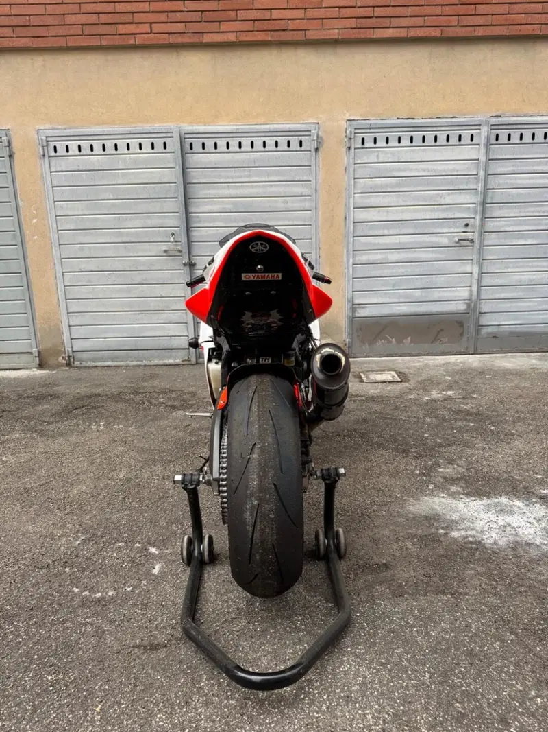 Yamaha YZF R6 (2005) (6)