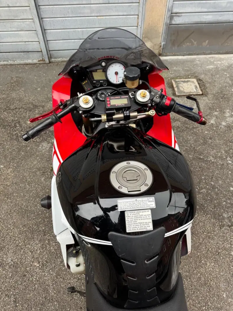 Yamaha YZF R6 (2005) (7)