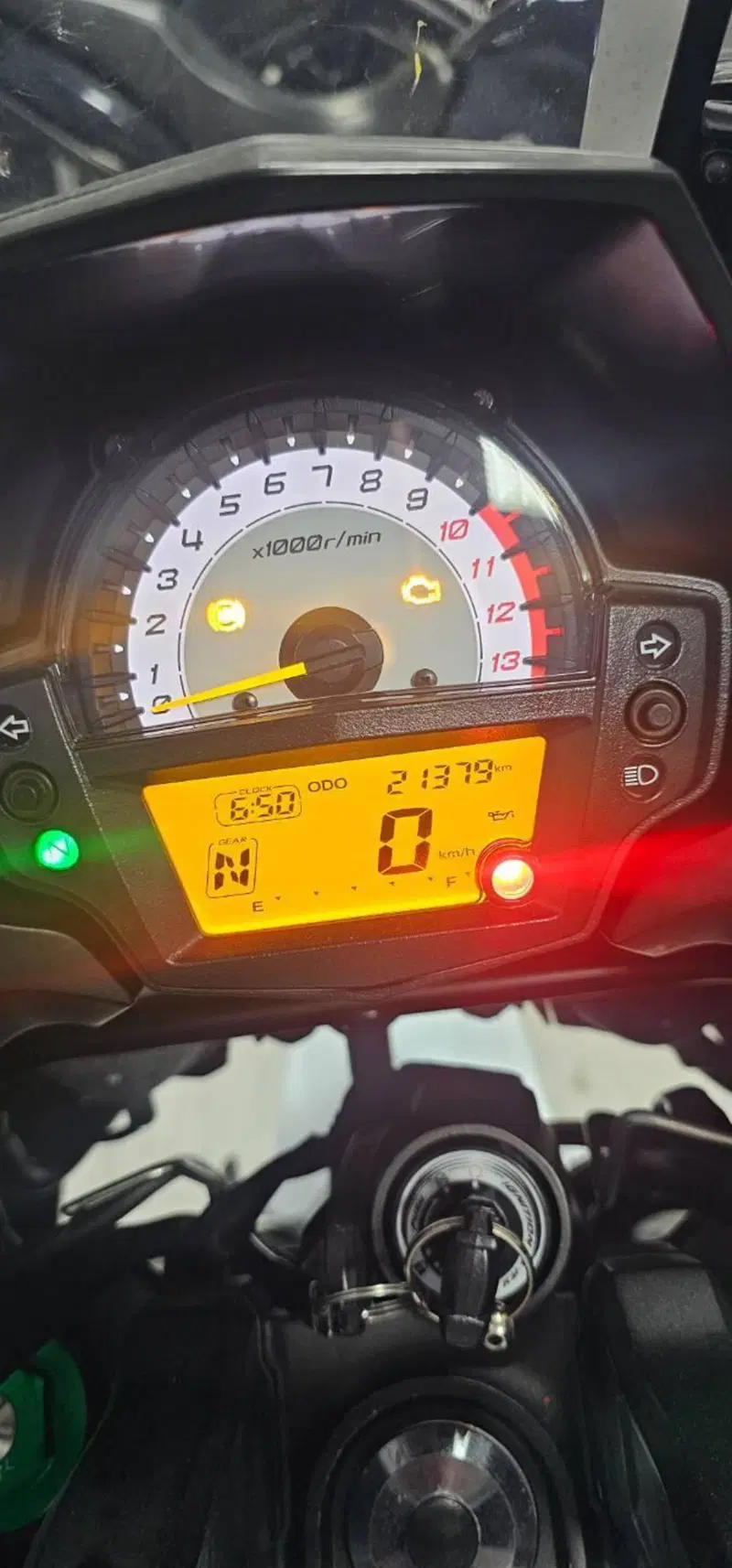 Kawasaki Versys 650 (2017 - 20) (4)